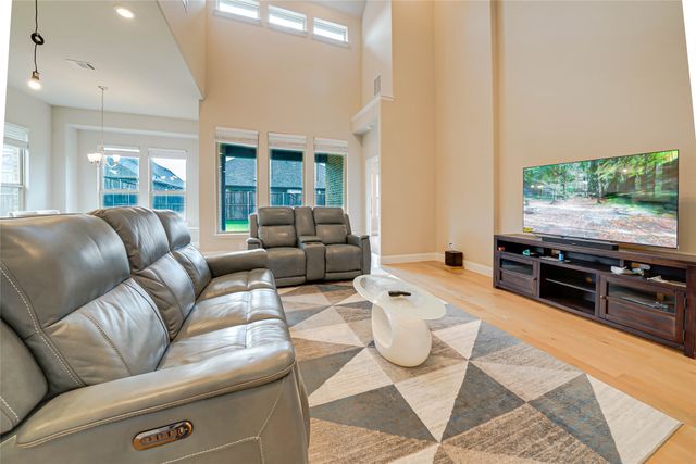 707 Gatecrest Drive, Fate, TX 75087