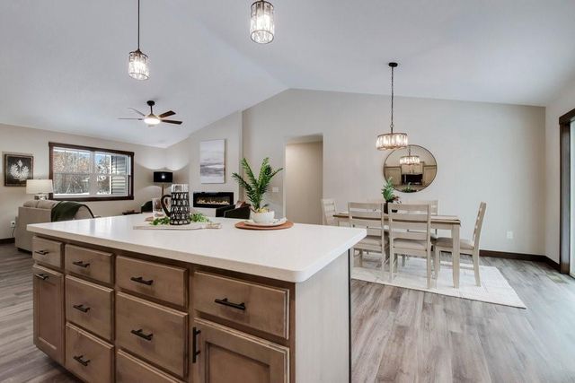 9160 S 24th Avenue, Eau Claire, WI 54703