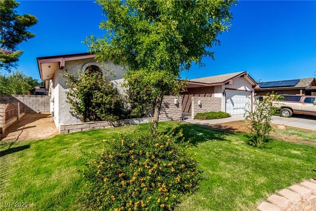 3635 Rosewood Drive, Las Vegas, NV 89121