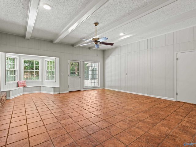 2102 Mythewood Drive SW, Huntsville, AL 35803