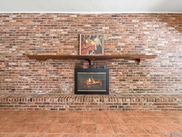 2102 Mythewood Drive SW, Huntsville, AL 35803