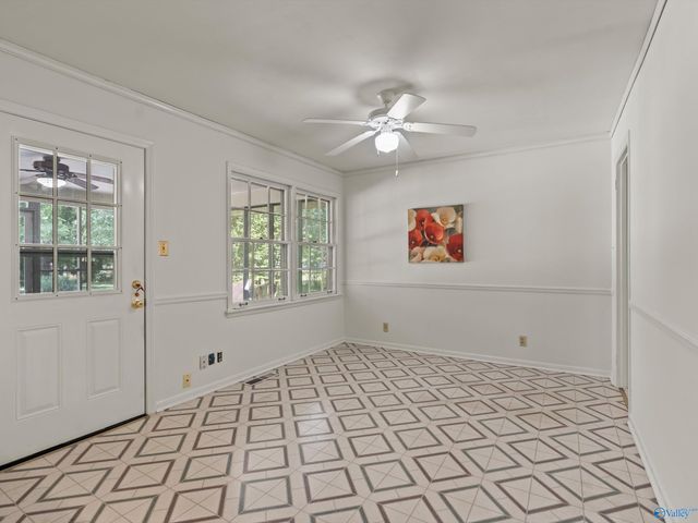 2102 Mythewood Drive SW, Huntsville, AL 35803