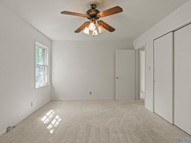 2102 Mythewood Drive SW, Huntsville, AL 35803