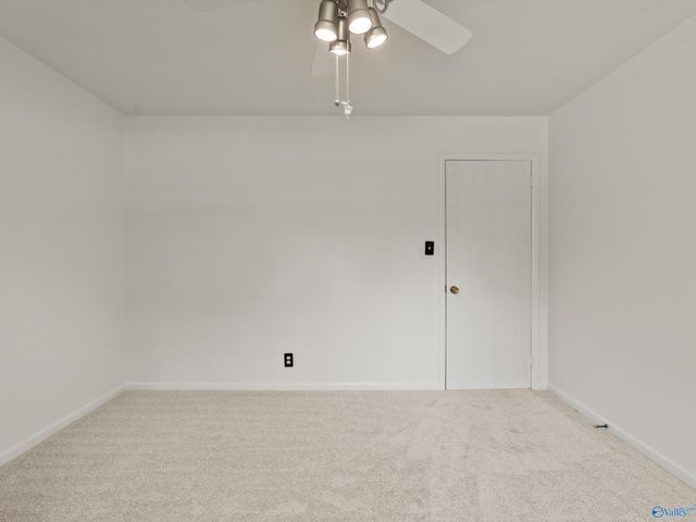 2102 Mythewood Drive SW, Huntsville, AL 35803