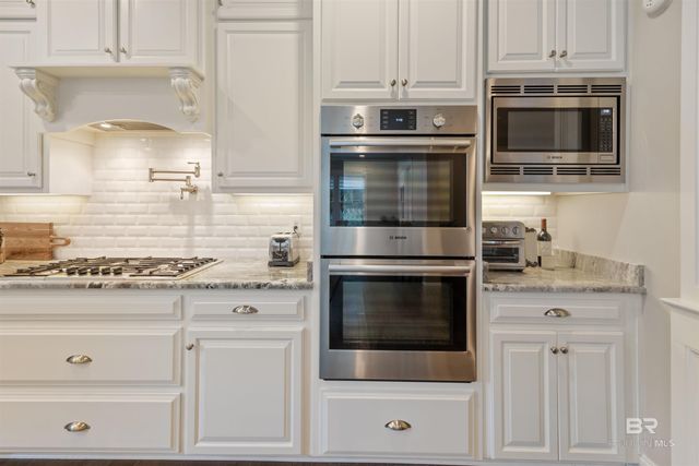 203 Great Lakes Loop, Fairhope, AL 36532