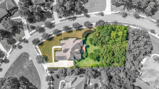 203 Great Lakes Loop, Fairhope, AL 36532