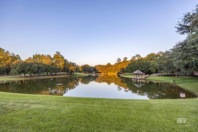 203 Great Lakes Loop, Fairhope, AL 36532