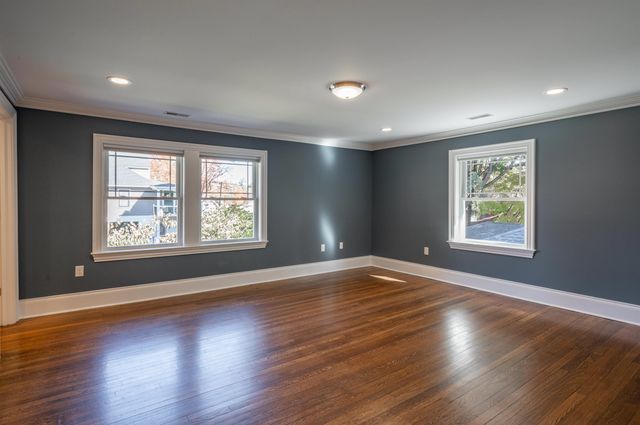 17 Berkeley Street, Nashua, NH 03064