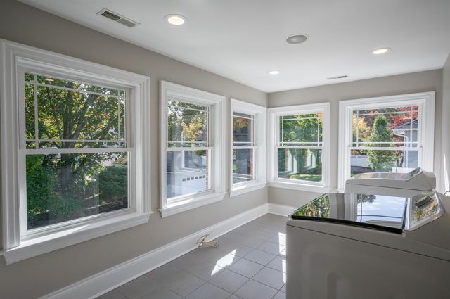 17 Berkeley Street, Nashua, NH 03064