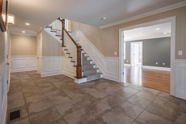 17 Berkeley Street, Nashua, NH 03064
