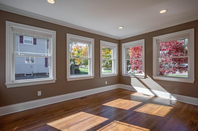 17 Berkeley Street, Nashua, NH 03064