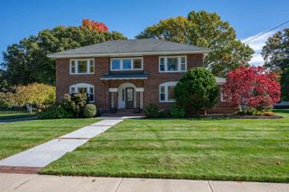 17 Berkeley Street, Nashua, NH 03064