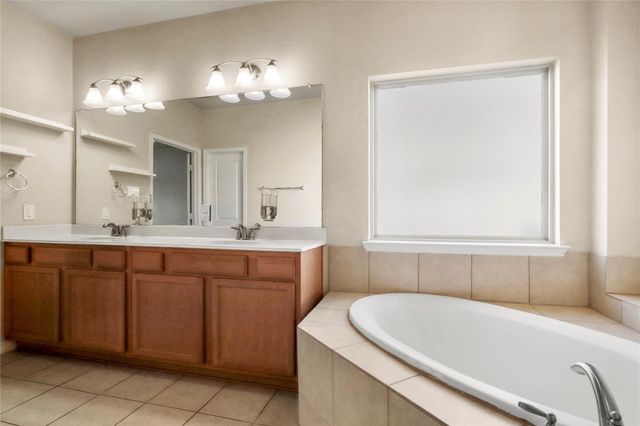 5839 Candlelight Lane, Grand Prairie, TX 75052