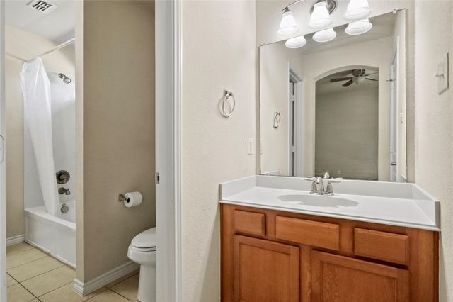 5839 Candlelight Lane, Grand Prairie, TX 75052