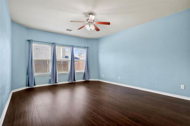 5839 Candlelight Lane, Grand Prairie, TX 75052
