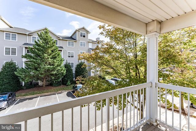 12887 FAIR BRIAR LN, Fairfax, VA 22033