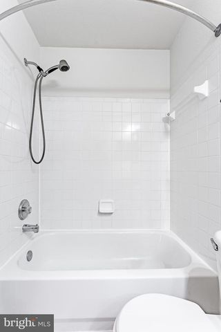 12887 FAIR BRIAR LN, Fairfax, VA 22033