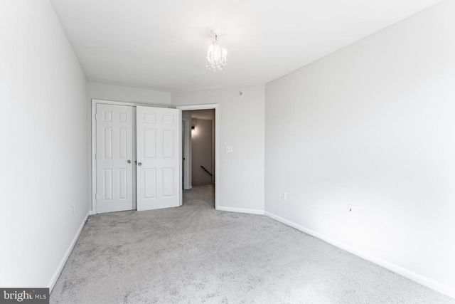 12887 FAIR BRIAR LN, Fairfax, VA 22033