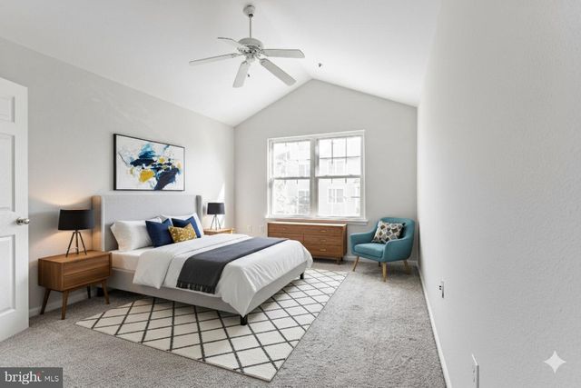 12887 FAIR BRIAR LN, Fairfax, VA 22033