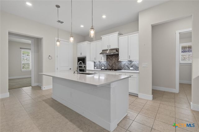 120 Sweeping Sage Lane, San Marcos, TX 78666