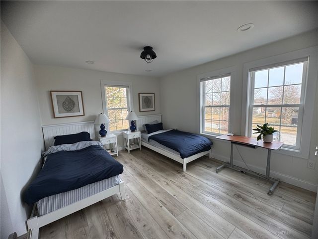 3 Baldwin Road, Middletown, RI 02842