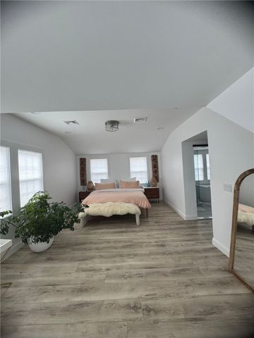 3 Baldwin Road, Middletown, RI 02842