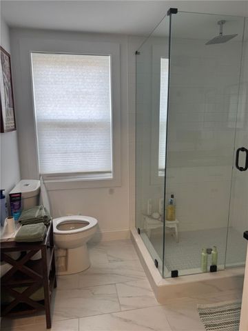 3 Baldwin Road, Middletown, RI 02842