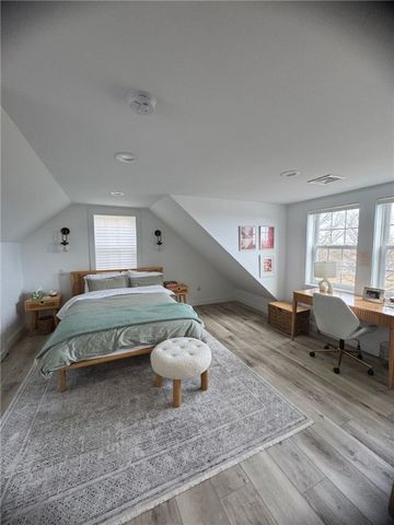 3 Baldwin Road, Middletown, RI 02842