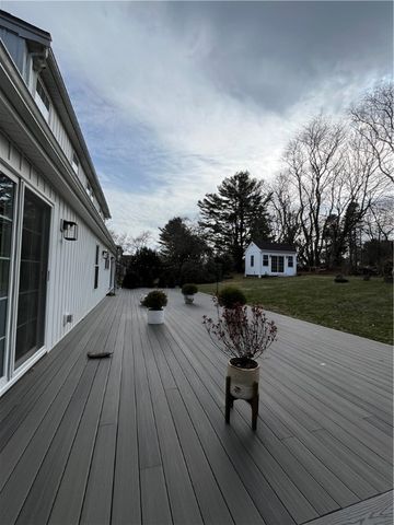 3 Baldwin Road, Middletown, RI 02842