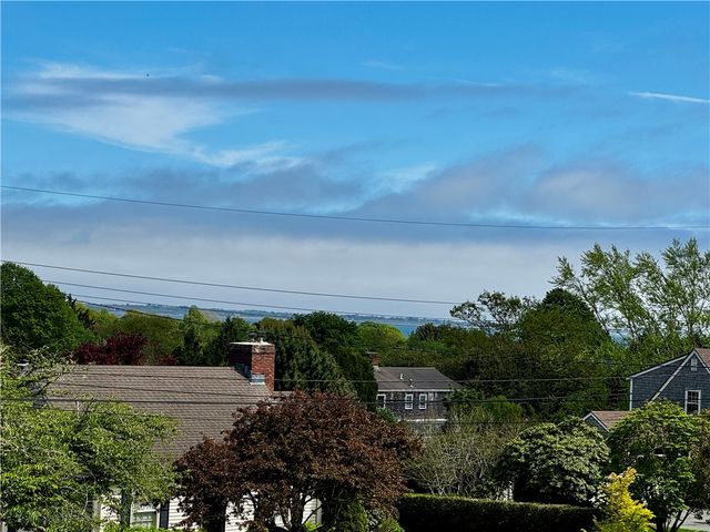 3 Baldwin Road, Middletown, RI 02842