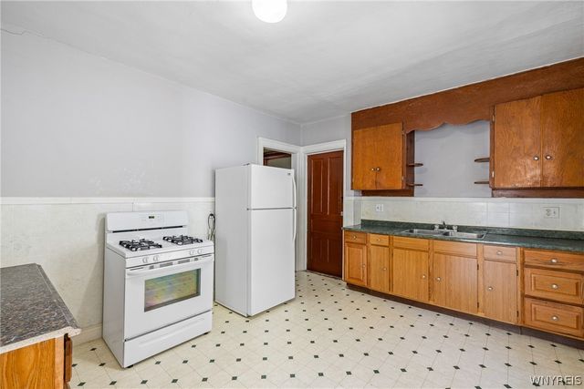392 Marilla Street, Buffalo, NY 14220