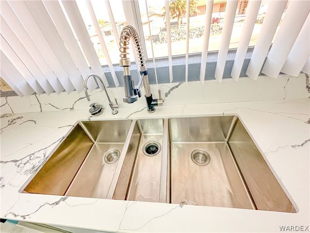 1463 Arena Circle, Bullhead City, AZ 86442