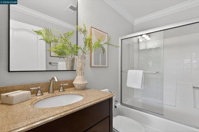 4059 W Lakeshore Dr, San Ramon, CA 94582