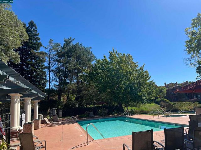 4059 W Lakeshore Dr, San Ramon, CA 94582