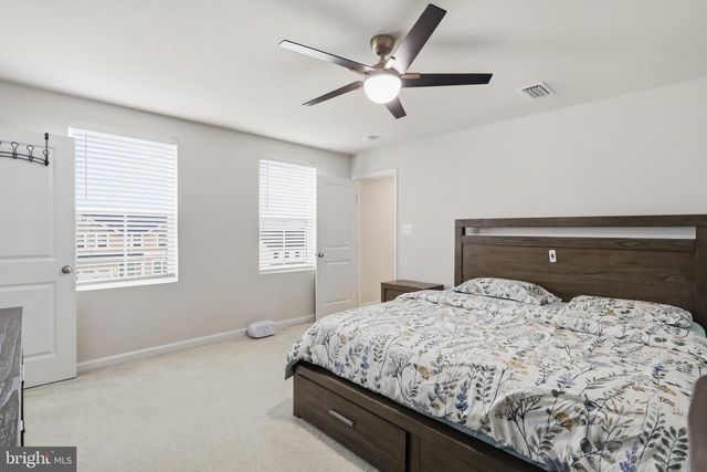 145 PERIDOT DR, Chambersburg, PA 17202