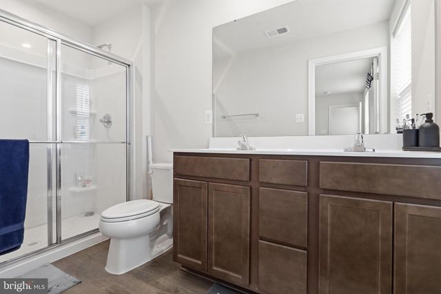 145 PERIDOT DR, Chambersburg, PA 17202