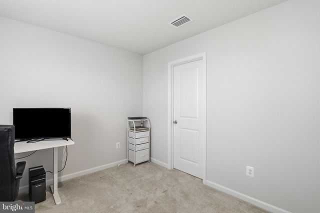 145 PERIDOT DR, Chambersburg, PA 17202