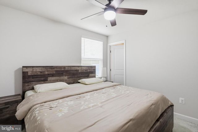 145 PERIDOT DR, Chambersburg, PA 17202