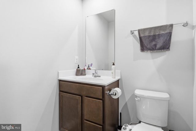 145 PERIDOT DR, Chambersburg, PA 17202