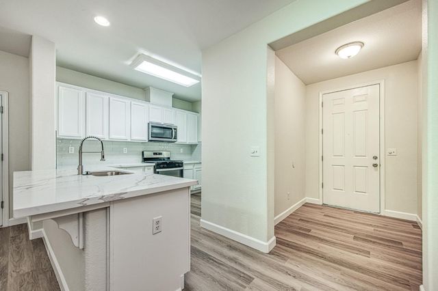 2187 N Sunny Lane, Reedley, CA 93654