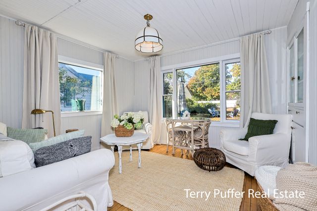 305 N Robert Street, Ludington, MI 49431