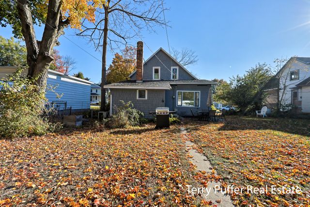 305 N Robert Street, Ludington, MI 49431