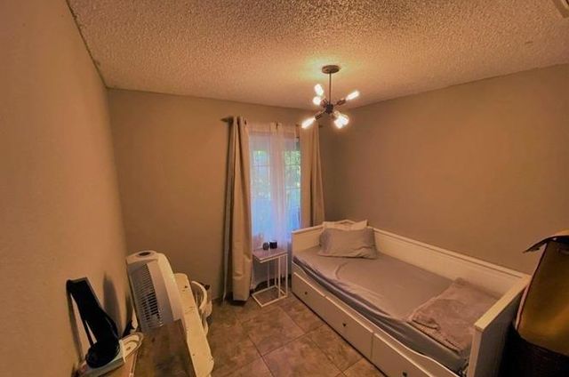 1510 W Thomas Avenue, Fresno, CA 93728