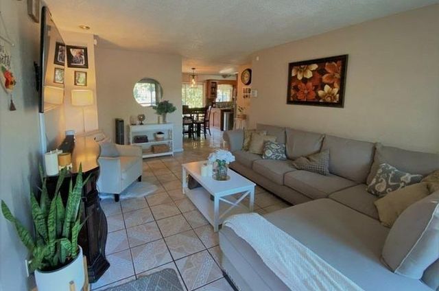 1510 W Thomas Avenue, Fresno, CA 93728