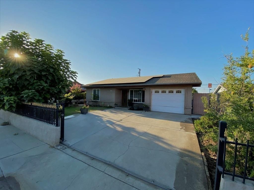 1510 W Thomas Avenue, Fresno, CA 93728