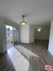 15939 Victory Boulevard 201, Van Nuys, CA 91406