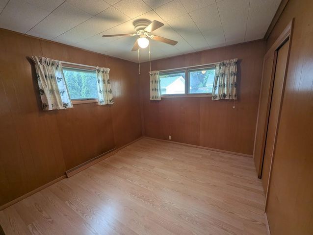 736 W 8TH AVENUE, Oshkosh, WI 54902