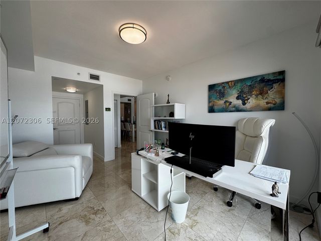 7350 SW 89th St 1809S, Miami, FL 33156