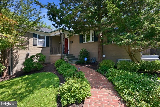3008 DOGWOOD ST NW, Washington, DC 20015