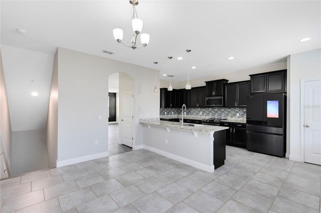 10033 TOWN LAKE DR, Orlando, FL 32832